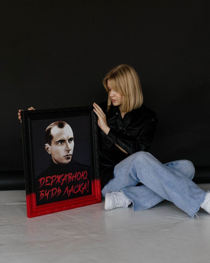 Картина «Державною будь ласка», кадр 4
