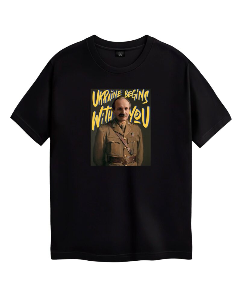 Футболка «Ukraine begins with you», чорний, кадр 2